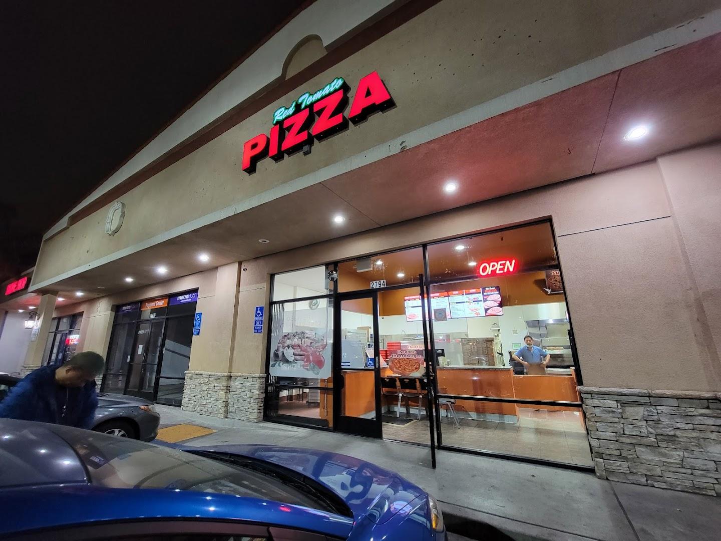 Red Tomato Pizza