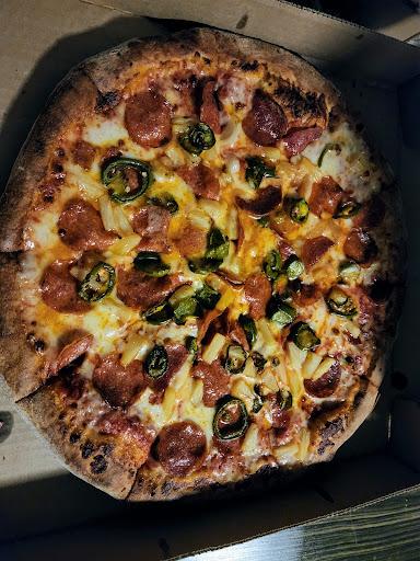 Red Tomato Pizza